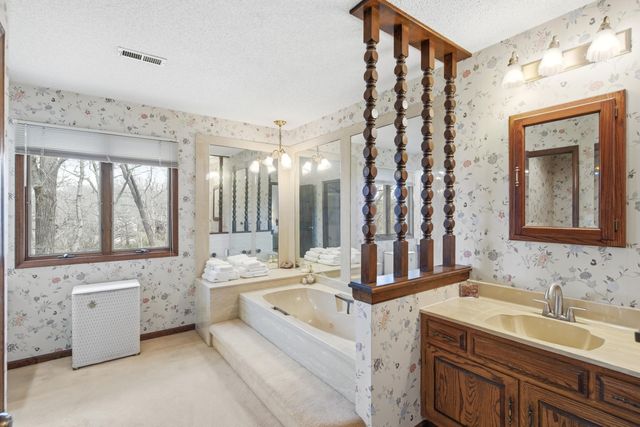 3008 SHORESIDE DR, Columbia, MO 65203