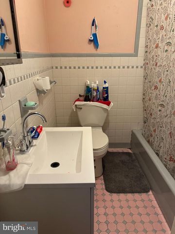 111 DIVISION ST, Trenton, NJ 08611