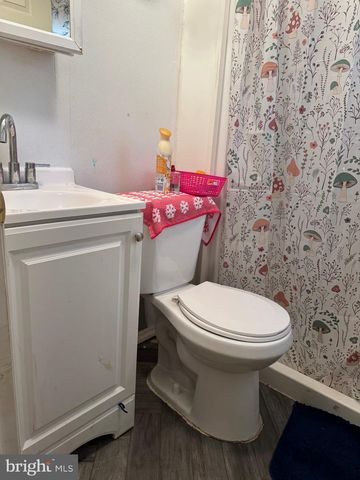 111 DIVISION ST, Trenton, NJ 08611