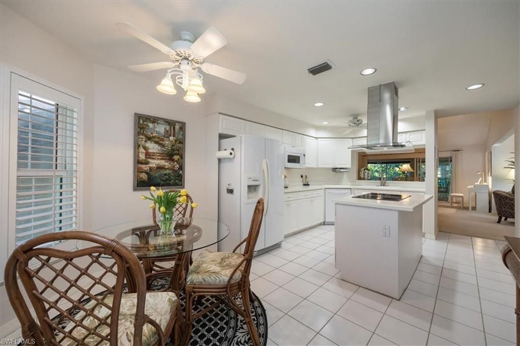 203 Via Perignon # 4, Naples, FL 34119