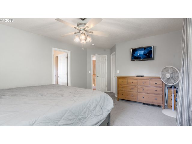 11500 Se 16TH Cir, Vancouver, WA 98664