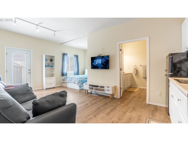 11500 Se 16TH Cir, Vancouver, WA 98664