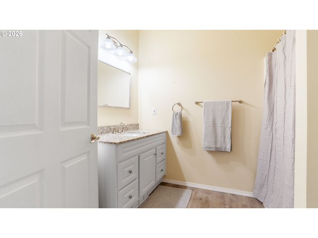 11500 Se 16TH Cir, Vancouver, WA 98664