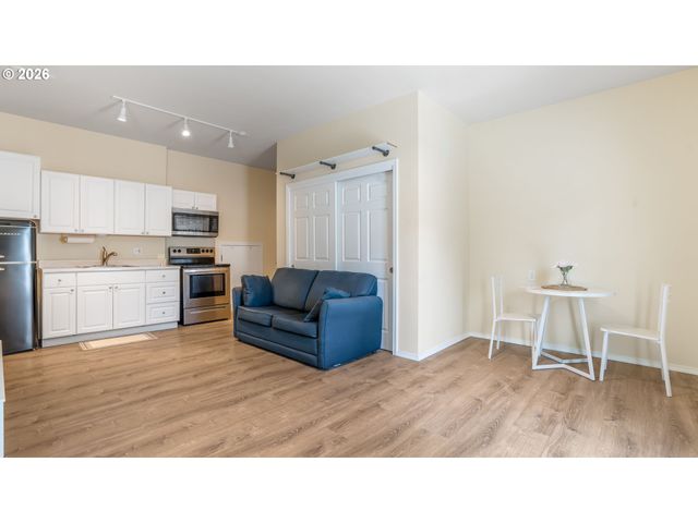 11500 Se 16TH Cir, Vancouver, WA 98664