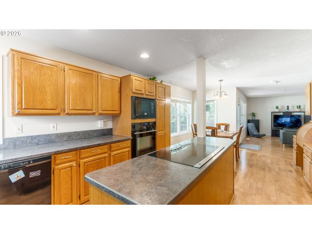 11500 Se 16TH Cir, Vancouver, WA 98664