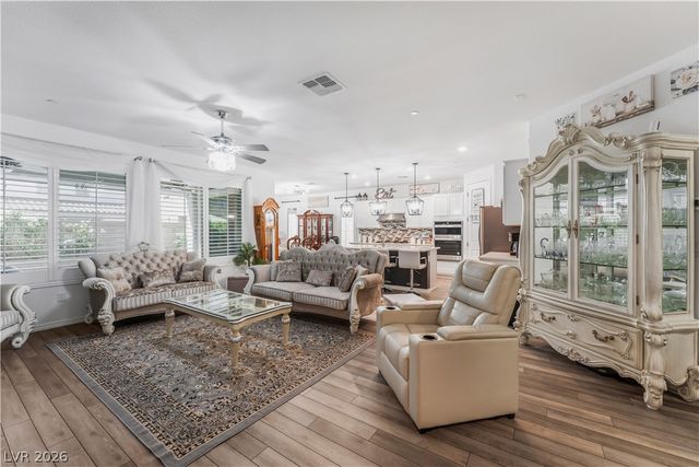 9985 Blackbark Court, Las Vegas, NV 89166