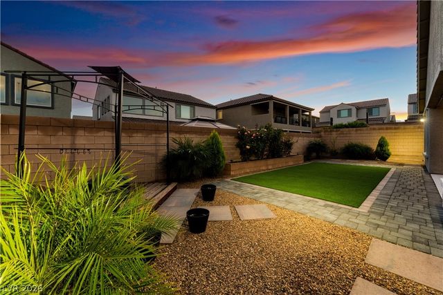 9985 Blackbark Court, Las Vegas, NV 89166