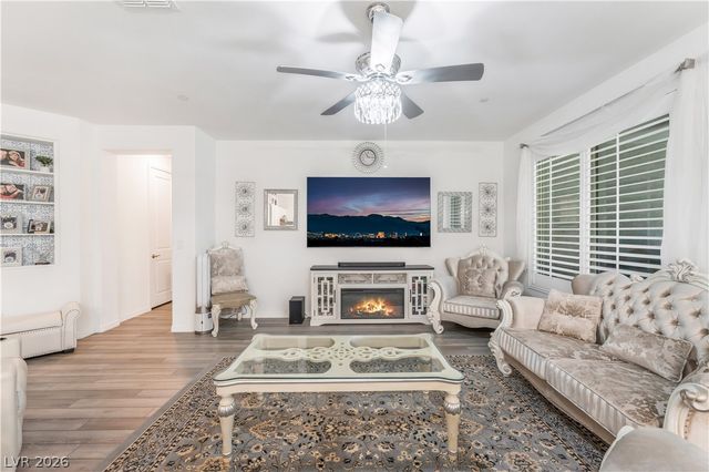 9985 Blackbark Court, Las Vegas, NV 89166