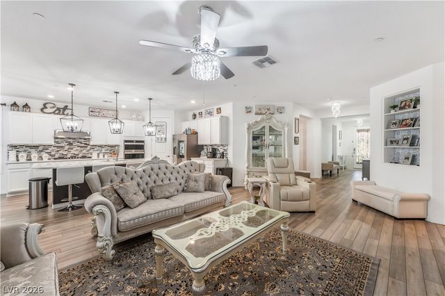 9985 Blackbark Court, Las Vegas, NV 89166