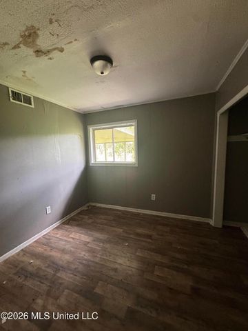 1572 E Mcdowell Road, Jackson, MS 39204
