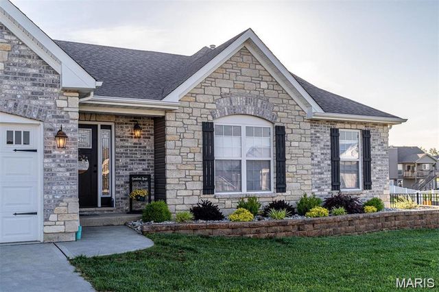 725 Galveston Court, Moscow Mills, MO 63362