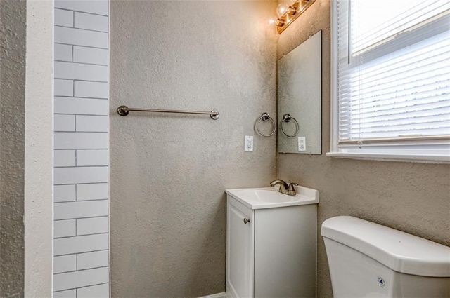 7819 E 58th Street, Kansas City, MO 64129