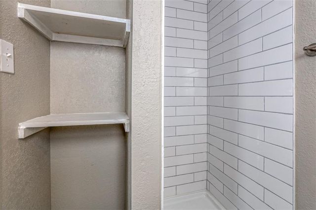 7819 E 58th Street, Kansas City, MO 64129