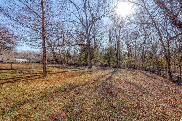 7819 E 58th Street, Kansas City, MO 64129