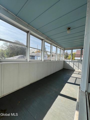 29 Craig Street, Watervliet, NY 12189