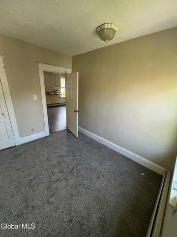 29 Craig Street, Watervliet, NY 12189