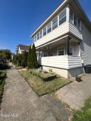 29 Craig Street, Watervliet, NY 12189