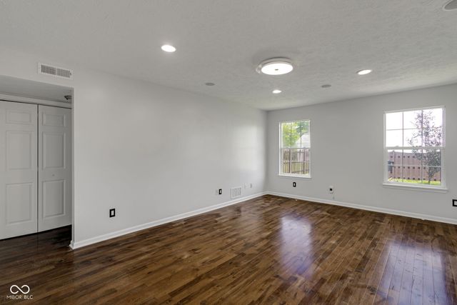 550 Jayson Circle, Westfield, IN 46074