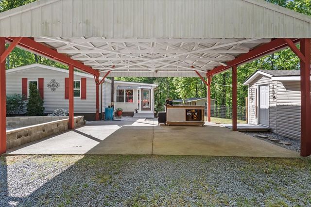 1050 Holcomb Cir, Kingston Springs, TN 37082
