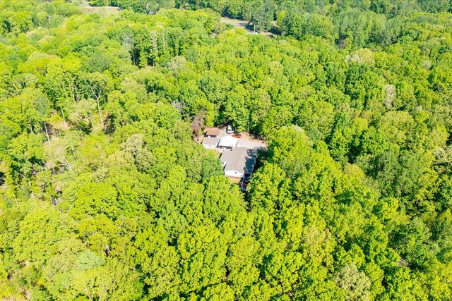 1050 Holcomb Cir, Kingston Springs, TN 37082