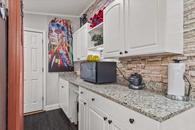 1050 Holcomb Cir, Kingston Springs, TN 37082
