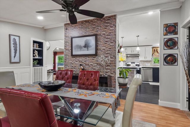 1050 Holcomb Cir, Kingston Springs, TN 37082