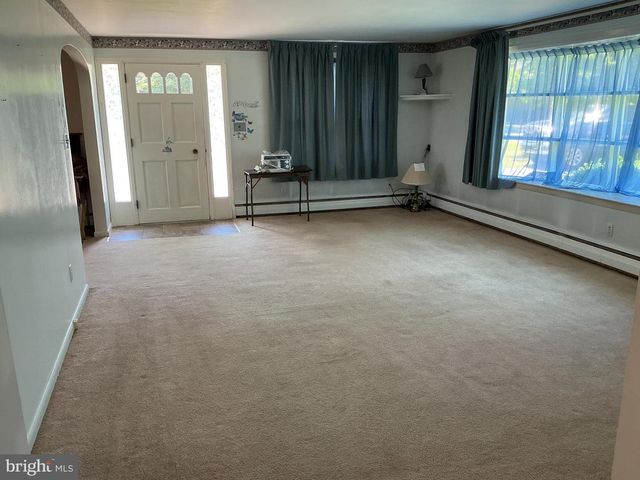 1054 RIDGE RD, Elizabethtown, PA 17022