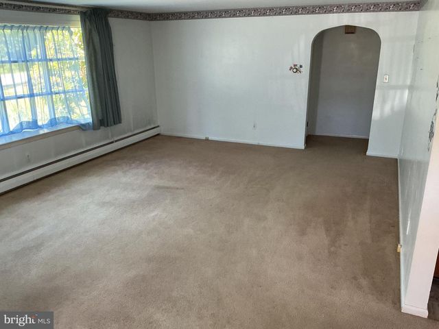 1054 RIDGE RD, Elizabethtown, PA 17022