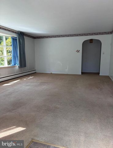 1054 RIDGE RD, Elizabethtown, PA 17022