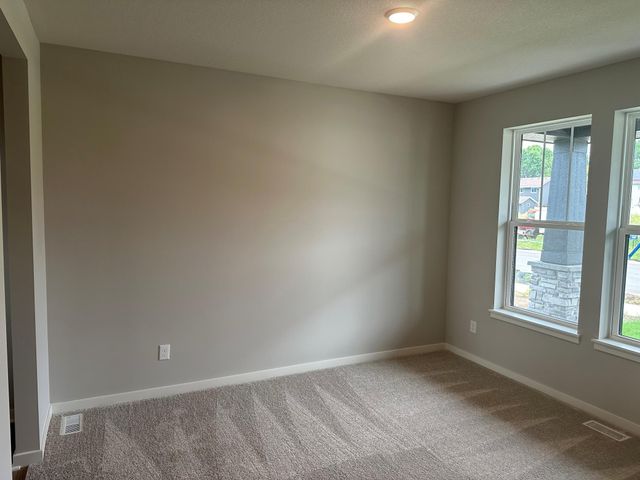 19448 Everfield Avenue, Farmington, MN 55024