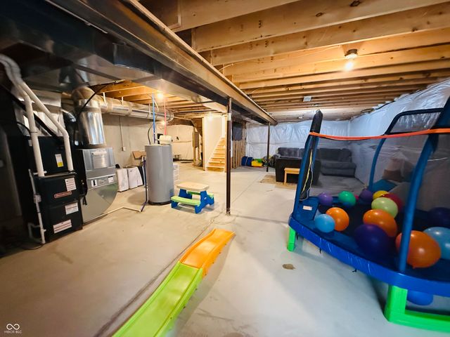 237 Briar Creek Lane, Whiteland, IN 46184