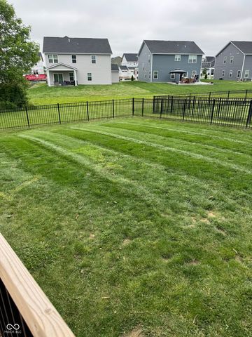 237 Briar Creek Lane, Whiteland, IN 46184