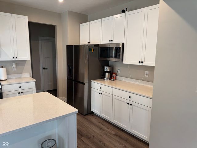 237 Briar Creek Lane, Whiteland, IN 46184