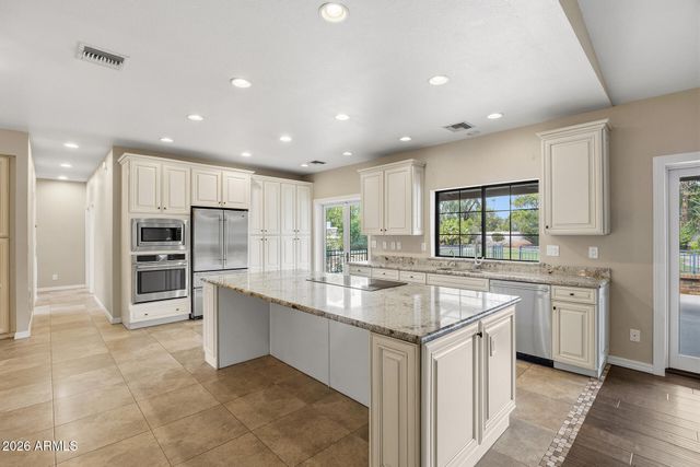 5220 E CORTEZ Drive, Scottsdale, AZ 85254