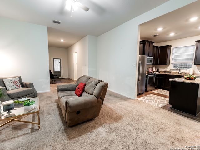 6210 underwood, San Antonio, TX 78252