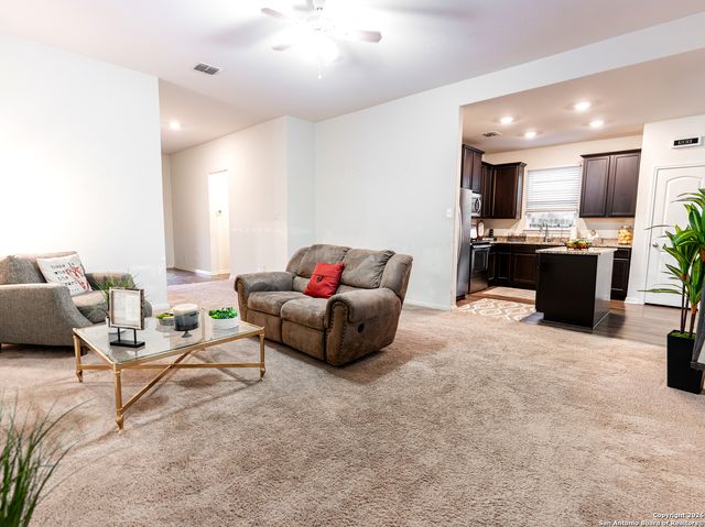 6210 underwood, San Antonio, TX 78252