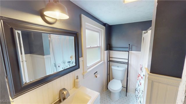 1639 Union Street, Cuyahoga Falls, OH 44221