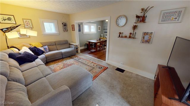 1639 Union Street, Cuyahoga Falls, OH 44221