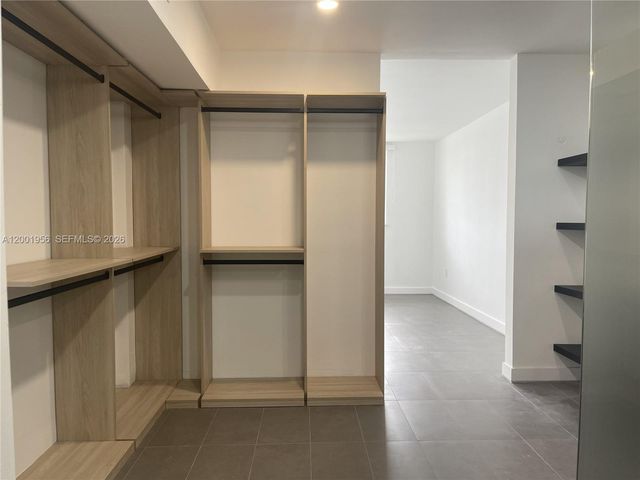 2861 Leonard Dr F505, Aventura, FL 33160