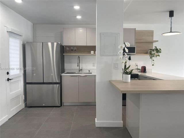 2861 Leonard Dr F505, Aventura, FL 33160