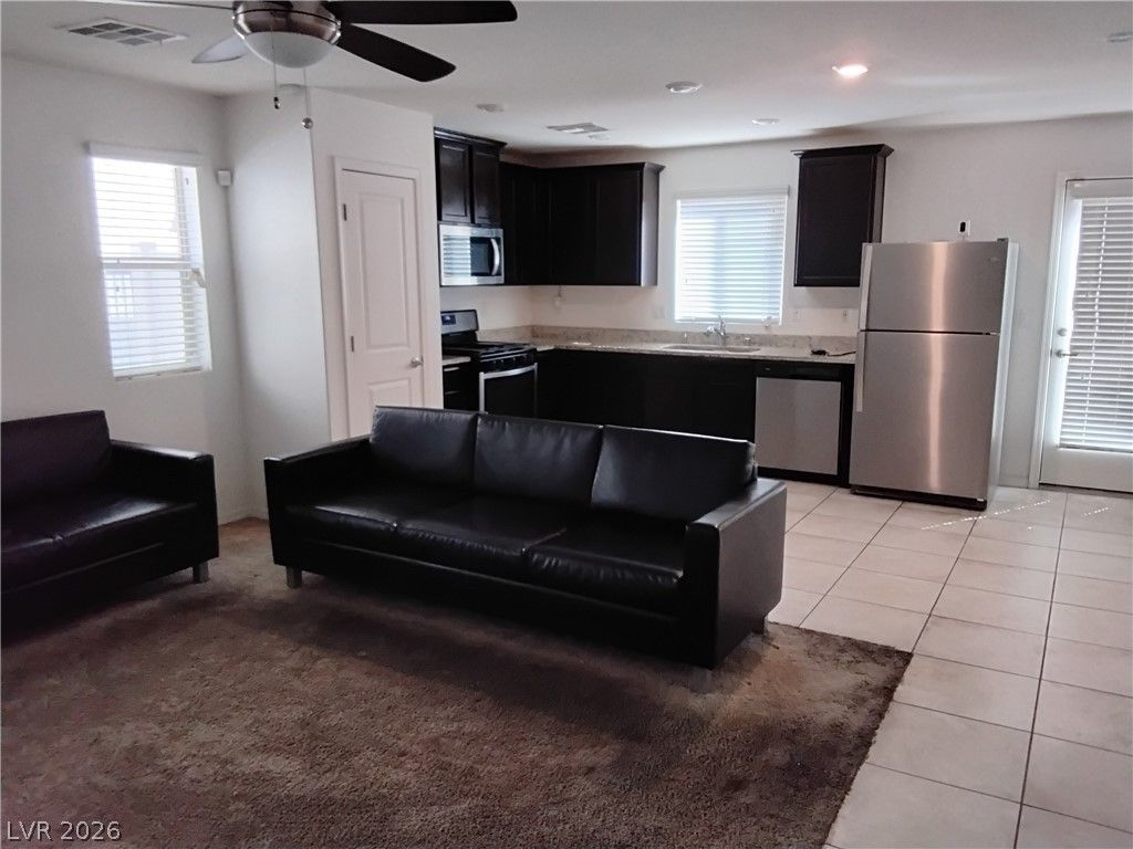 2468 Trumpet Creeper Street, Las Vegas, NV 89115 — photo 4