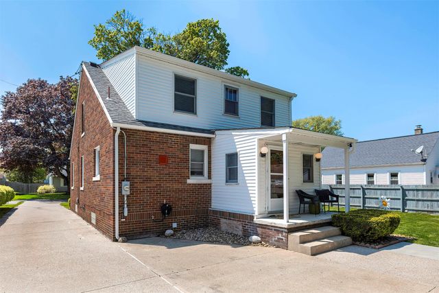 821 SAINT CLAIR Avenue, Erie, PA 16505
