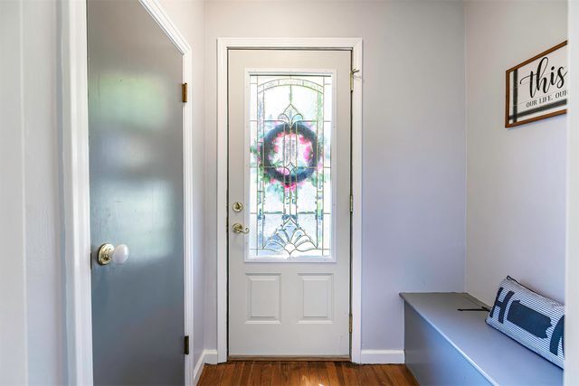 821 SAINT CLAIR Avenue, Erie, PA 16505