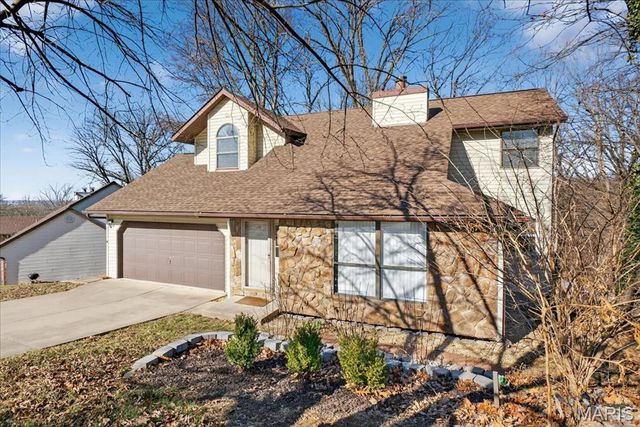 2148 Stone Gate Drive, Dupo, IL 62239