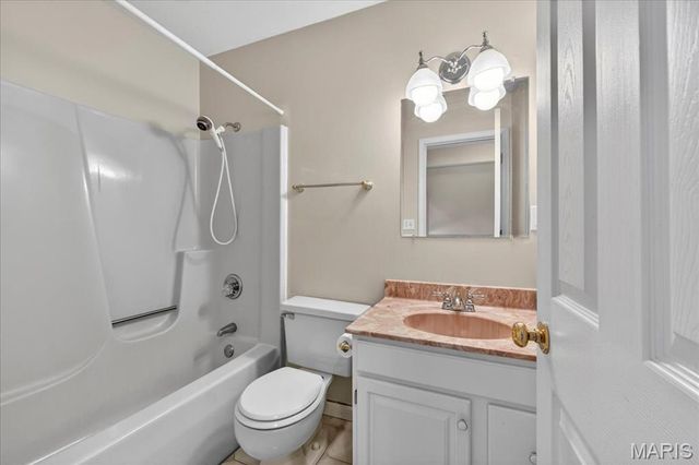 2148 Stone Gate Drive, Dupo, IL 62239