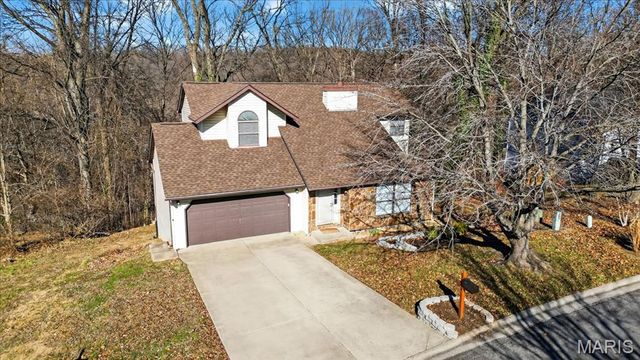 2148 Stone Gate Drive, Dupo, IL 62239