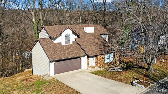 2148 Stone Gate Drive, Dupo, IL 62239