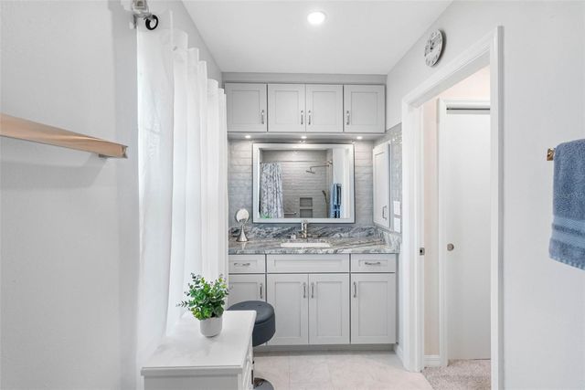 9211 LAKE DRIVE, Englewood, FL 34224