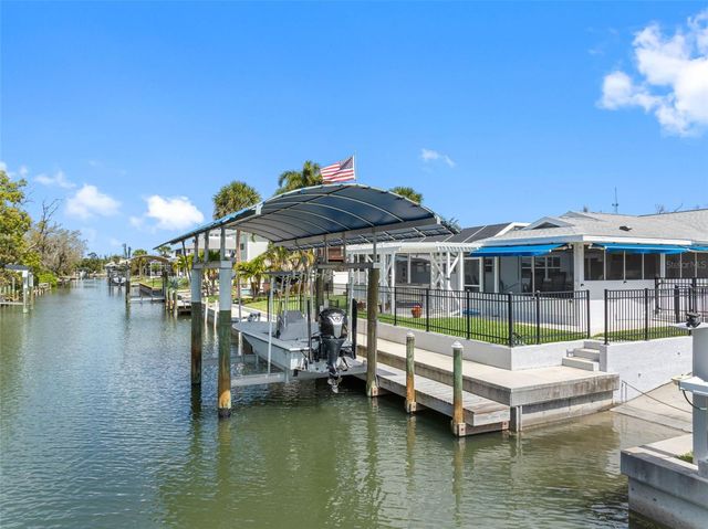 9211 LAKE DRIVE, Englewood, FL 34224