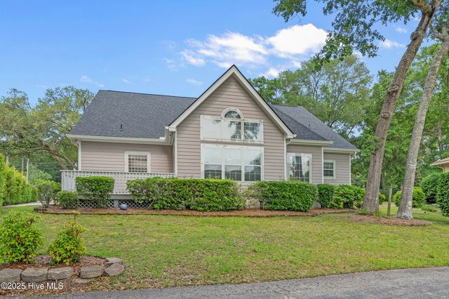 550 Sunset Lakes Boulevard, Sunset Beach, NC 28468